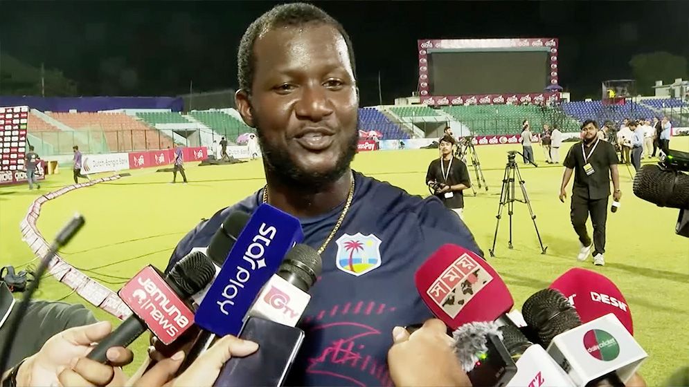 বাংলাদেশি ক্রিকেটারদের ‘ভুয়া ভুয়া’ স্লোগান দেয়ায় কষ্ট প্রকাশ ড্যারেন স্যামির