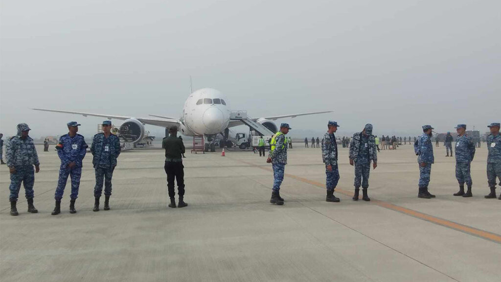প্লেনে বোমা হামলার হুমকি: তল্লাশি চালিয়ে সে ধরনের কিছু পাওয়া যায়নি