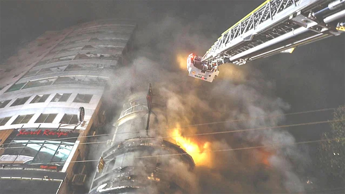 বেইলি রোডে আগুন: কাচ্চি ভাইয়ের ম্যানেজারসহ চারজন রিমান্ডে