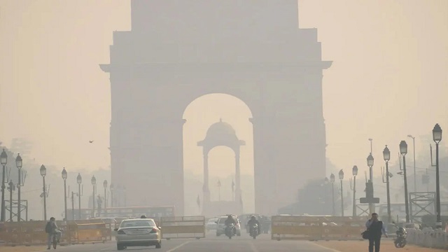 অসময়ে দিল্লিতে ‘শীত’, তাপমাত্রা নামল ১৫ ডিগ্রিতে!