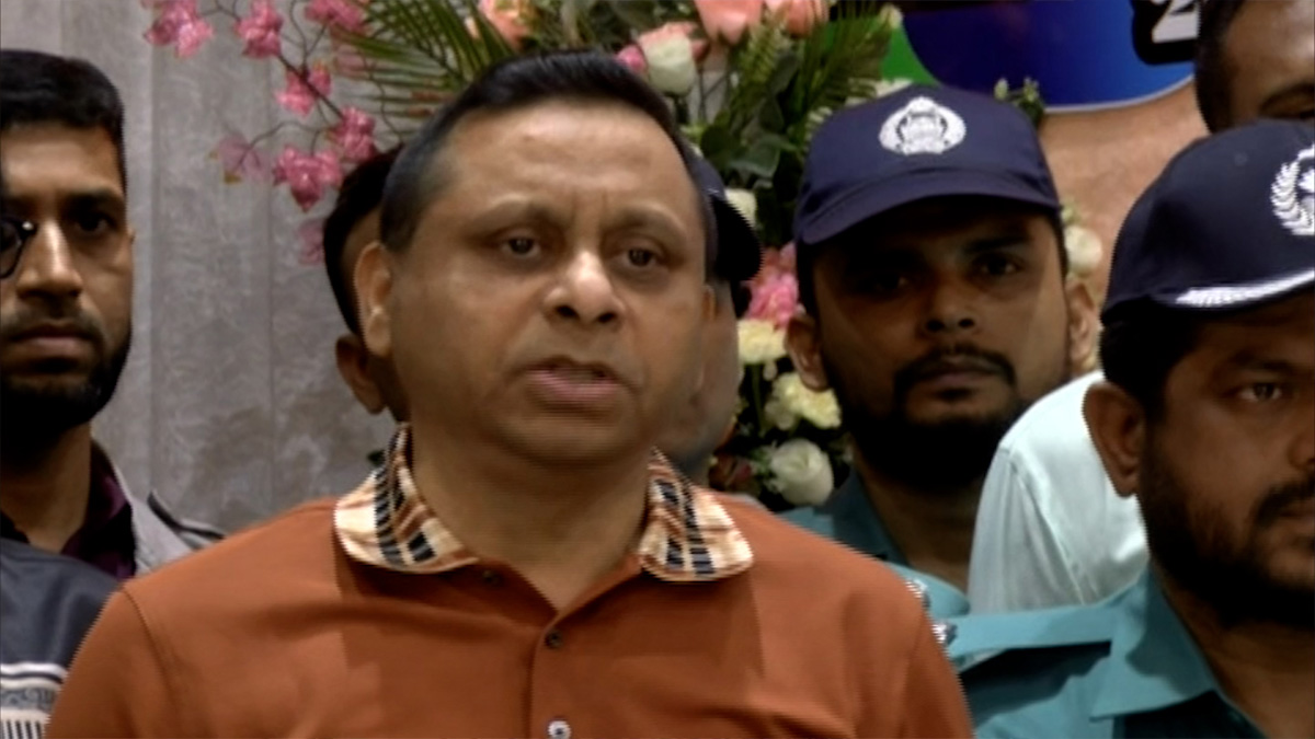 ঈদ ঘিরে নগরবাসীর নিরাপত্তায় তৎপরতা বাড়ানো হয়েছে: ডিএমপি ডিবি প্রধান