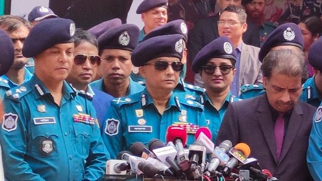 বইমেলা ঘিরে কোনো নিরাপত্তা হুমকি নেই: ডিএমপি কমিশনার