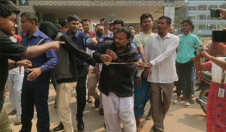 ঠাকুরগাঁওয়ে আদালত প্রাঙ্গণে ধর্ষণে অভিযুক্তকে উৎসুক জনতার মারধর