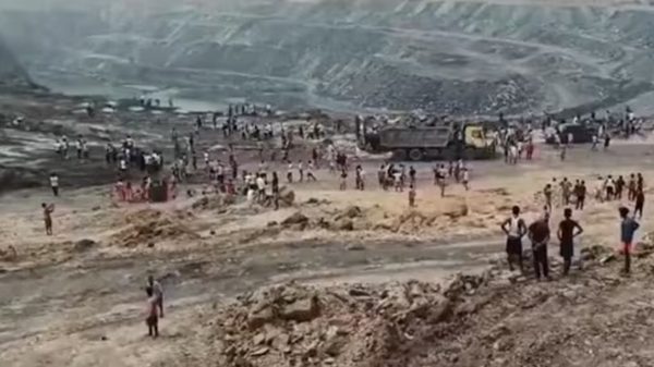 E697c0a690e41af34d76ee80719bea12c47f8cb3a4f772bf