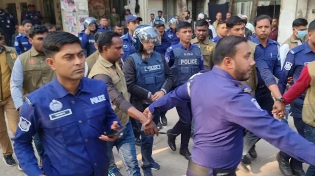 ছাত্র-জনতার ওপর হামলার দায়ে এসপি হাসনাত কারাগারে