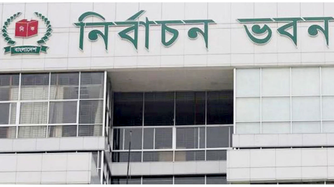 সিসি ক্যামেরার আওতায় ৯০ শতাংশের বেশি ভোটকেন্দ্র: ইসি 