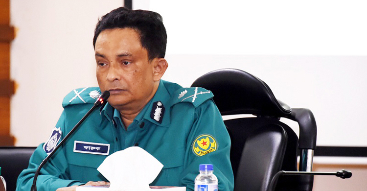 পর্যাপ্ত ফোর্স থাকলে দুই দলের সমাবেশের অনুমতি: ডিএমপি কমিশনার