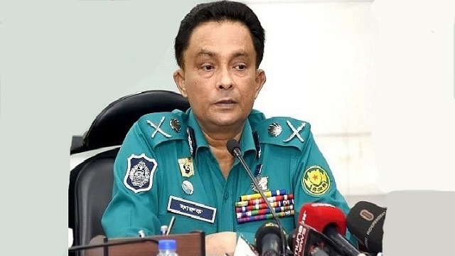 নোবেলকে গ্রেপ্তারের কারণ জানালেন ডিএমপি কমিশনার