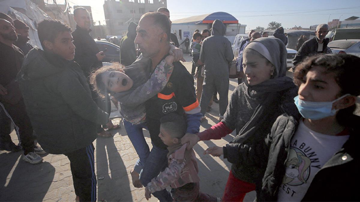 ফিলিস্তিনি রেড ক্রিসেন্টের ৪ সদস্য নিহত