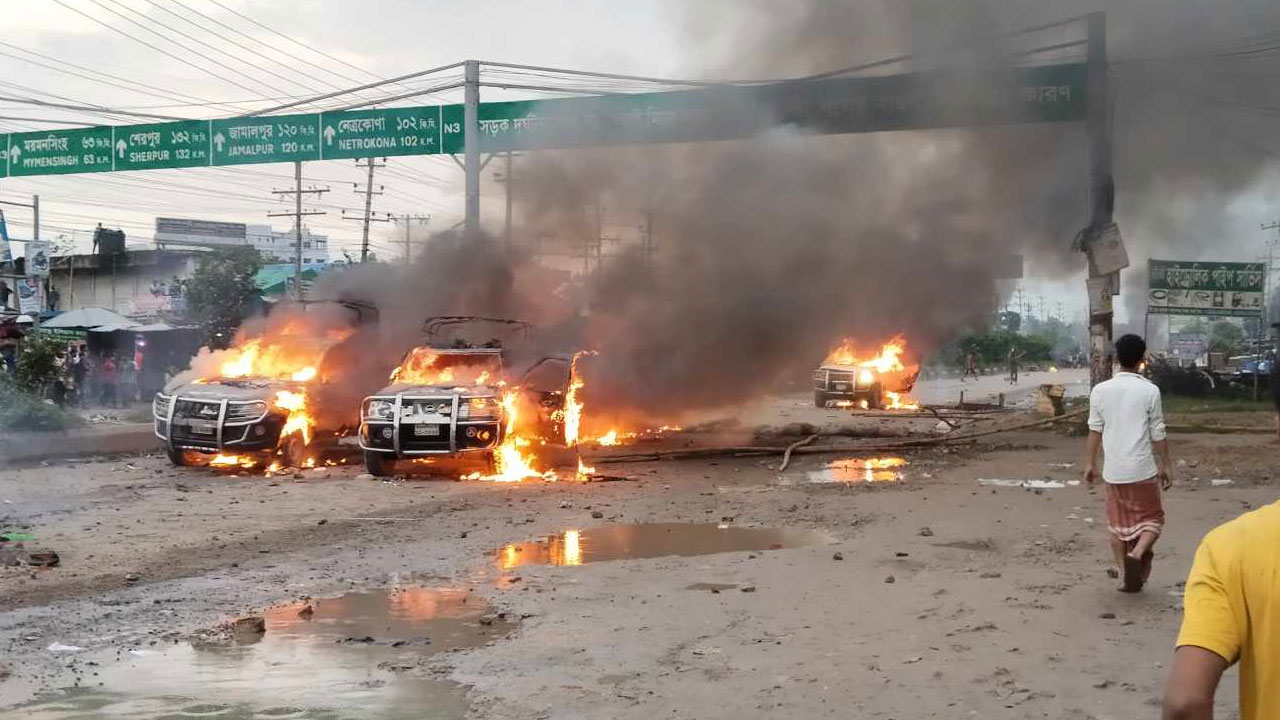 গাজীপুরে বিজিবির সঙ্গে আন্দোলনকারীদের সংঘর্ষে নিহত ৬