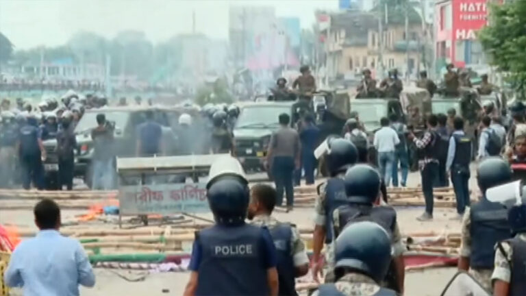 গোপালগঞ্জে আজ রাত আটটা পর্যন্ত কারফিউ শিথিল