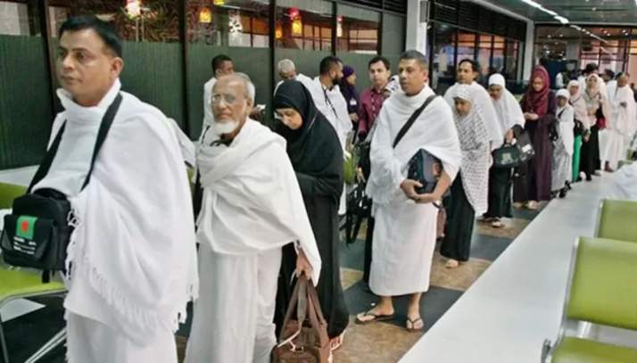 হজযাত্রীদের ভিসা ইস্যু না করায় ৯০ এজেন্সিকে শোকজ