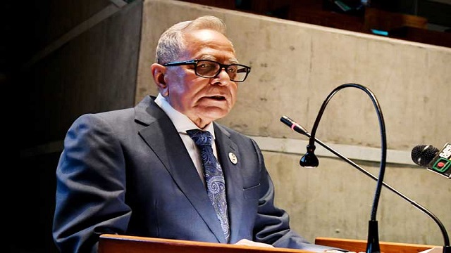 শুধু ব্যবসা নয়, মানুষকে সেবাও দিতে হবে: রাষ্ট্রপতি