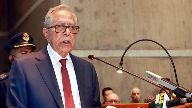 আন্দোলনের নামে সন্ত্রাসের রাজনীতি কল্যাণকর নয়: রাষ্ট্রপতি