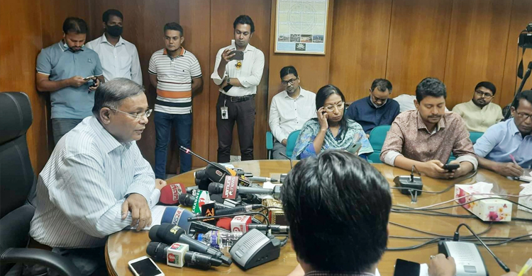 সিইসির বক্তব্য সকালে এক বিকেলে আরেক: তথ্যমন্ত্রী