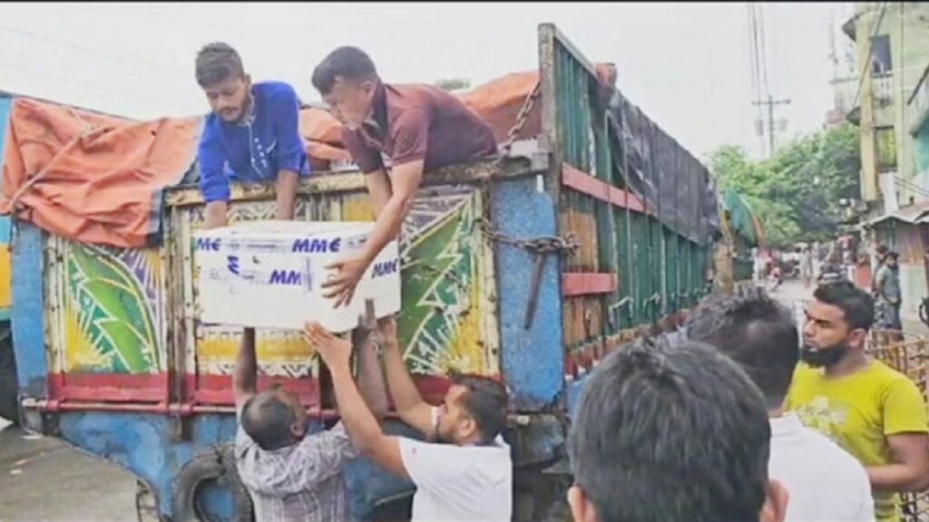 দুর্গাপূজা উপলক্ষে ভারতে ৪৬ টন ইলিশ রফতানি