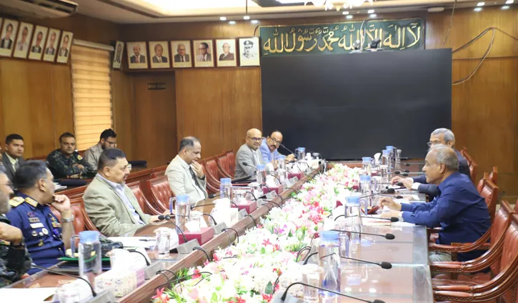 নির্বাচনের আগে আইনশৃঙ্খলা পরিস্থিতি খারাপ হওয়ার শঙ্কা নেই: স্বরাষ্ট্র উপদেষ্টা