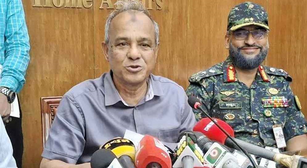 ভোটের আগে অধিকাংশ অস্ত্র উদ্ধার হবে : স্বরাষ্ট্র উপদেষ্টা