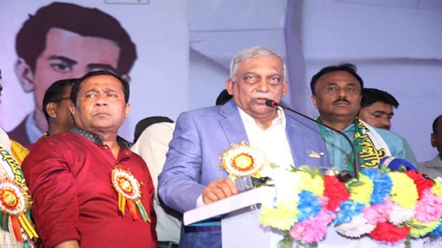 বিএনপি ষড়যন্ত্রের মাধ্যমে ক্ষমতায় যেতে চায় : স্বরাষ্ট্রমন্ত্রী