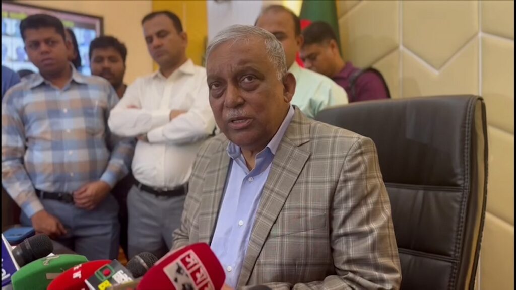 থানায় ছাত্রলীগ নেতাদের মারধর: ‘ভুক্তভোগী মামলা করলে আইন অনুযায়ী ব্যবস্থা’