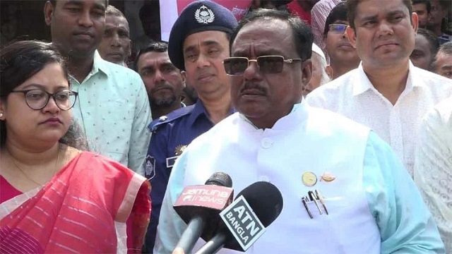 শিগগির কার্ডের মাধ্যমে ওএমএসে চাল বিতরণ শুরু হবে: খাদ্যমন্ত্রী