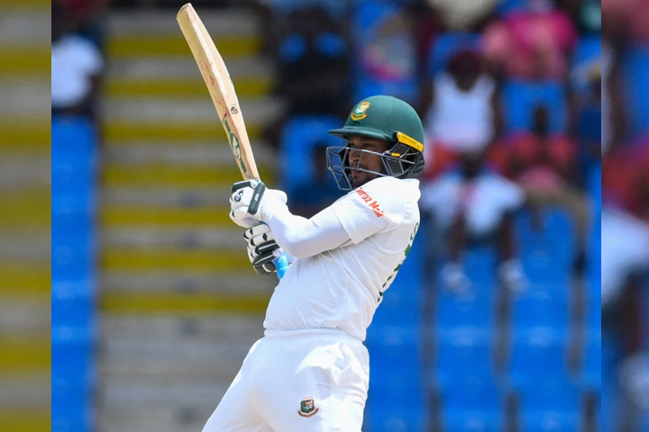 ১৫ বছরের টেস্ট ক্যারিয়ারে সাকিবের প্রথম