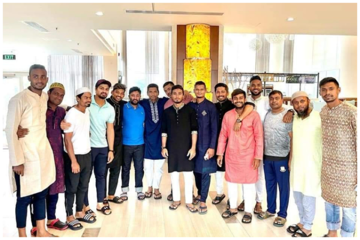 উইন্ডিজে ঈদ উদযাপন ক্রিকেটারদের