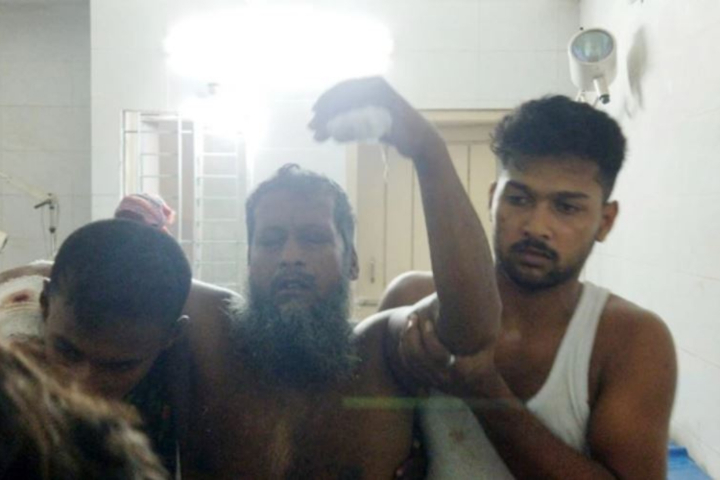 রাজবাড়ীতে দুই গ্রুপের সংঘর্ষে আহত ১৬, পুলিশের ফাঁকা গুলি