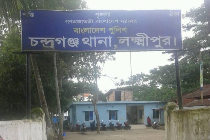 ট্রাকের সঙ্গে যাত্রীবাহী বাসের ধাক্কায় নিহত ১, হাসপাতালে ৭