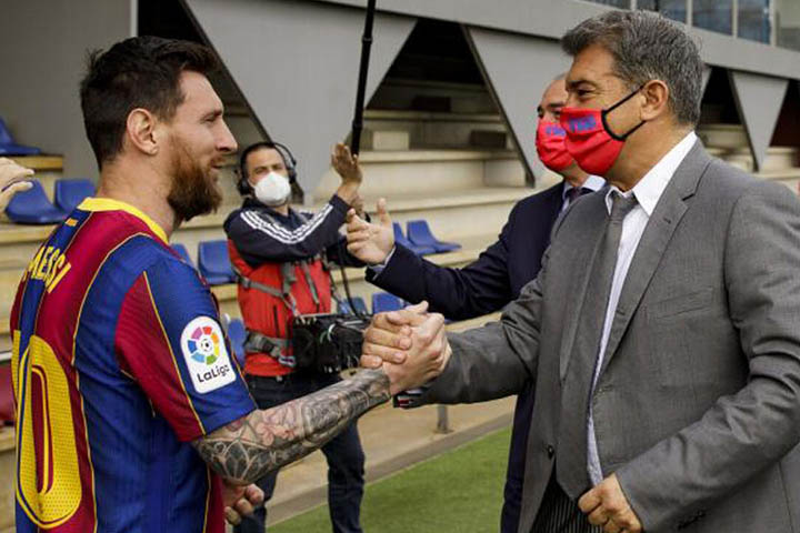 ‘বার্সায় মেসির অধ্যায় শেষ হয়ে যায়নি’