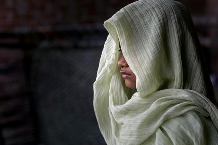 ধর্ষণের শিকার নারীকে জেরা করতে লাগবে আদালতের অনুমতি