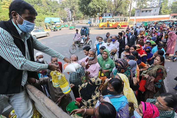 সোমবার থেকে টিসিবির পণ্য বিক্রি শুরু