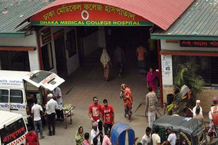 ভোরে শ্যামলীতে দুই ট্রাকের সংঘর্ষ, নিহত ১