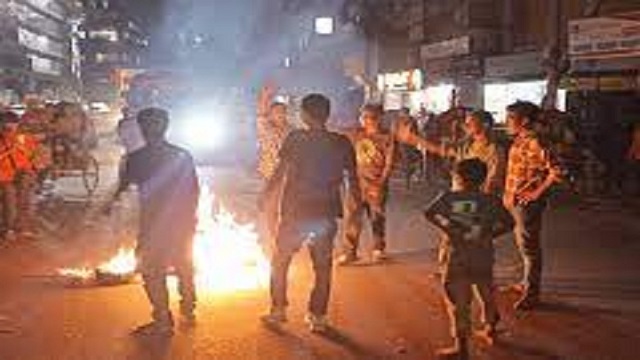 হরতালের সমর্থনে অগ্নিসংযোগ করতে গিয়ে আটক ৩ যুবক