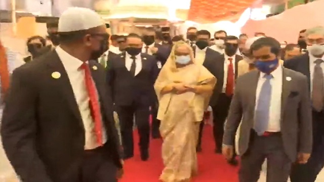 আজমির শরিফে নামাজ আদায় প্রধানমন্ত্রীর