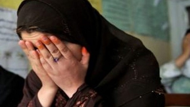 মোবাইল ভাঙার বিচার চেয়ে ধর্ষণ: আটক ২