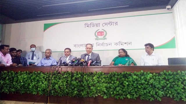 পক্ষপাতমূলক আচরণ না করতে আইনশৃঙ্খলা বাহিনীকে সিইসির নির্দেশ