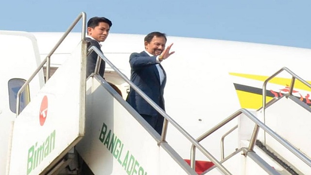 ঢাকা ছেড়েছেন ব্রুনাইয়ের সুলতান