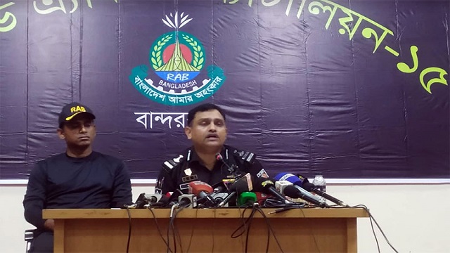 ‘ঘরছাড়া তরুণদের ভারী অস্ত্র চালানোর প্রশিক্ষণ দেওয়া হয় পাহাড়ে’