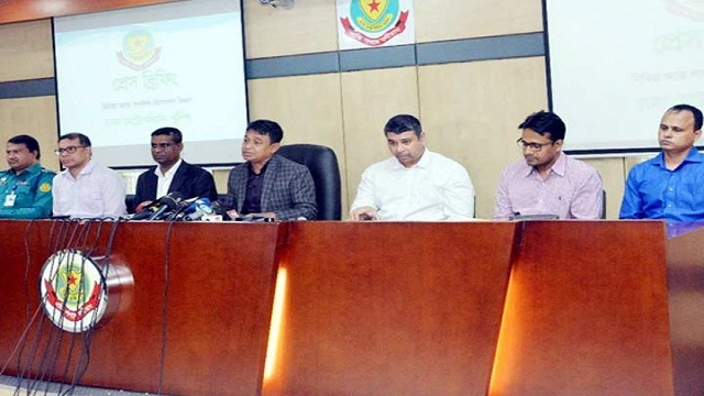 সমাবেশে আসার খরচ জোগাতে ছিনতাই করছেন বিএনপি কর্মীরা : ডিবিপ্রধান