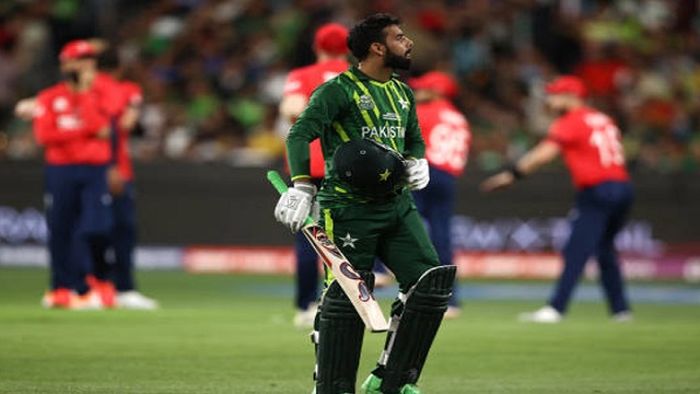 ফাইনালে ইংল্যান্ডের বিপক্ষে মাত্র ‘১৩৭’ সংগ্রহ পাকিস্তানের