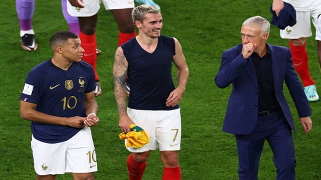 প্রথম ম্যাচে জয়ের পর ফ্রান্স শিবিরে দুঃসংবাদ