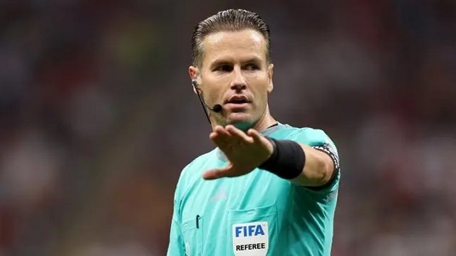 আর্জেন্টিনা-পোল্যান্ড ম্যাচ পরিচালনায় ‘পুলিশ ইন্সপেক্টর’