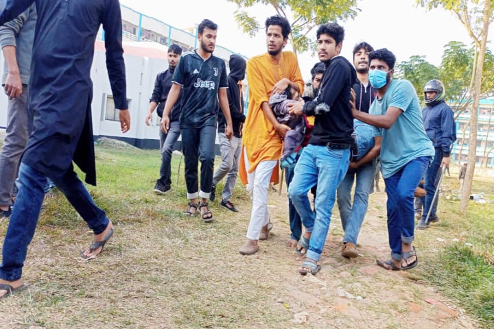 সিকৃবিতে ছাত্রলীগের দুই পক্ষের সংঘর্ষ, আহত ৫