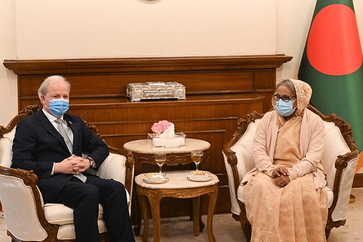 উন্নয়নশীল দেশগুলোকে সহায়তা করতে প্রধানমন্ত্রীর আহ্বান