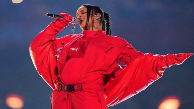 ফের মা হচ্ছেন রিয়ানা