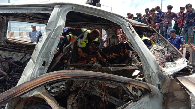 মাইক্রোবাসের সিলিন্ডার বিস্ফোরণ: নিহত বেড়ে ৭