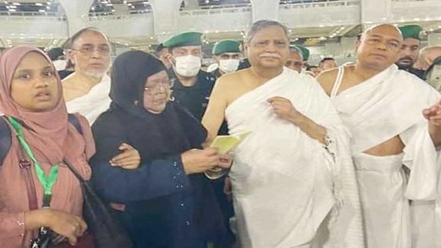 ওমরাহ করলেন রাষ্ট্রপতি