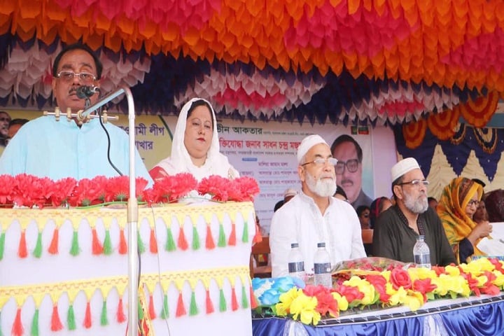 এদেশের মানুষ সন্ত্রাসীদের সমর্থন করে না : খাদ্যমন্ত্রী