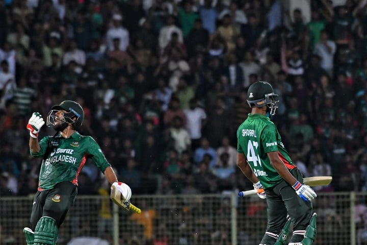 শ্বাসরুদ্ধকর ম্যাচে টাইগারদের দারুণ জয়